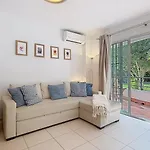 Bahamas Modern In Burriana By South Costa *